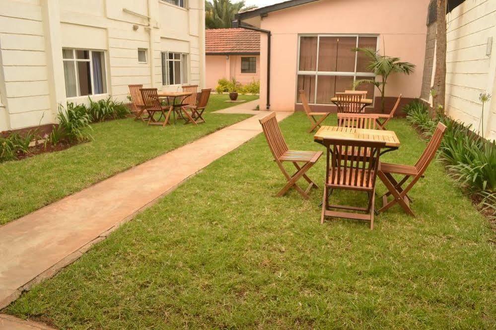 Palm Tree Bed And Breakfast Nairobi Exterior photo